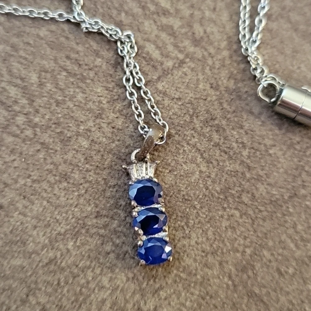 3/$30 Vtg Dainty Blue Crystal Crown Bar Pendant Chain Necklace